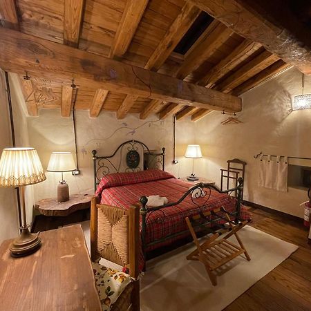Alloggio La Torre Fossanova Priverno エクステリア 写真